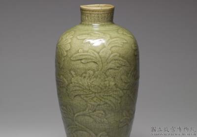 图片[3]-Meiping vase with incised decoration of peony in celadon glaze, Longquan ware, late Ming dynasty, 16th century-China Archive